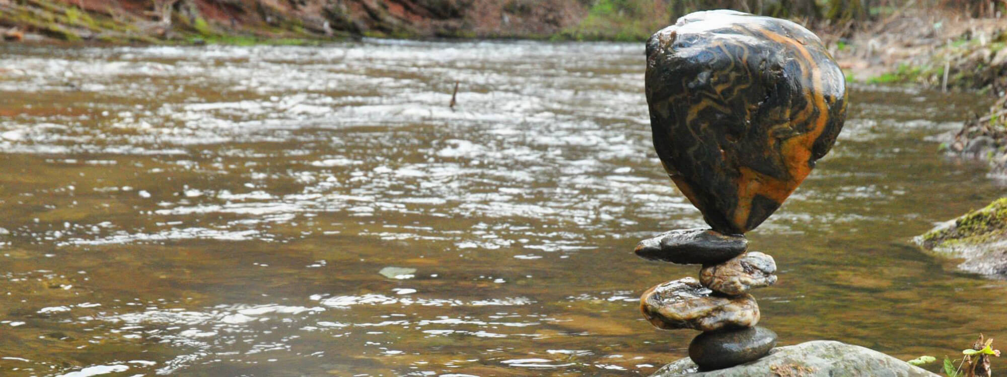 Land art - Stone balancing